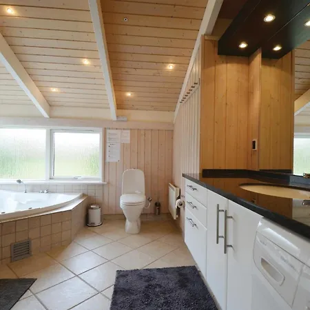 Lovely In With Kitchen *
